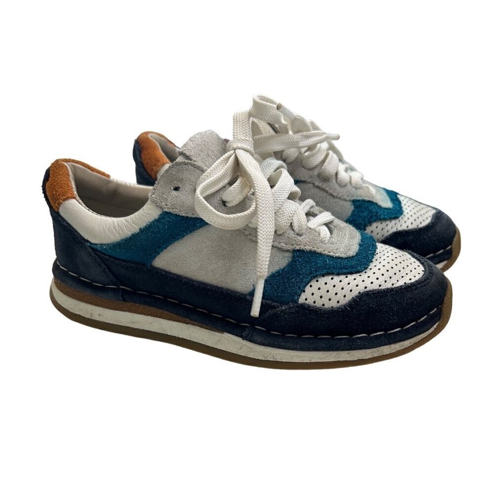 Clark’s Craft Run Tor Blue Suede Detail Kids Sneakers Size 12